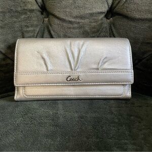 Coach Silver metallic Women's Clutch wallet